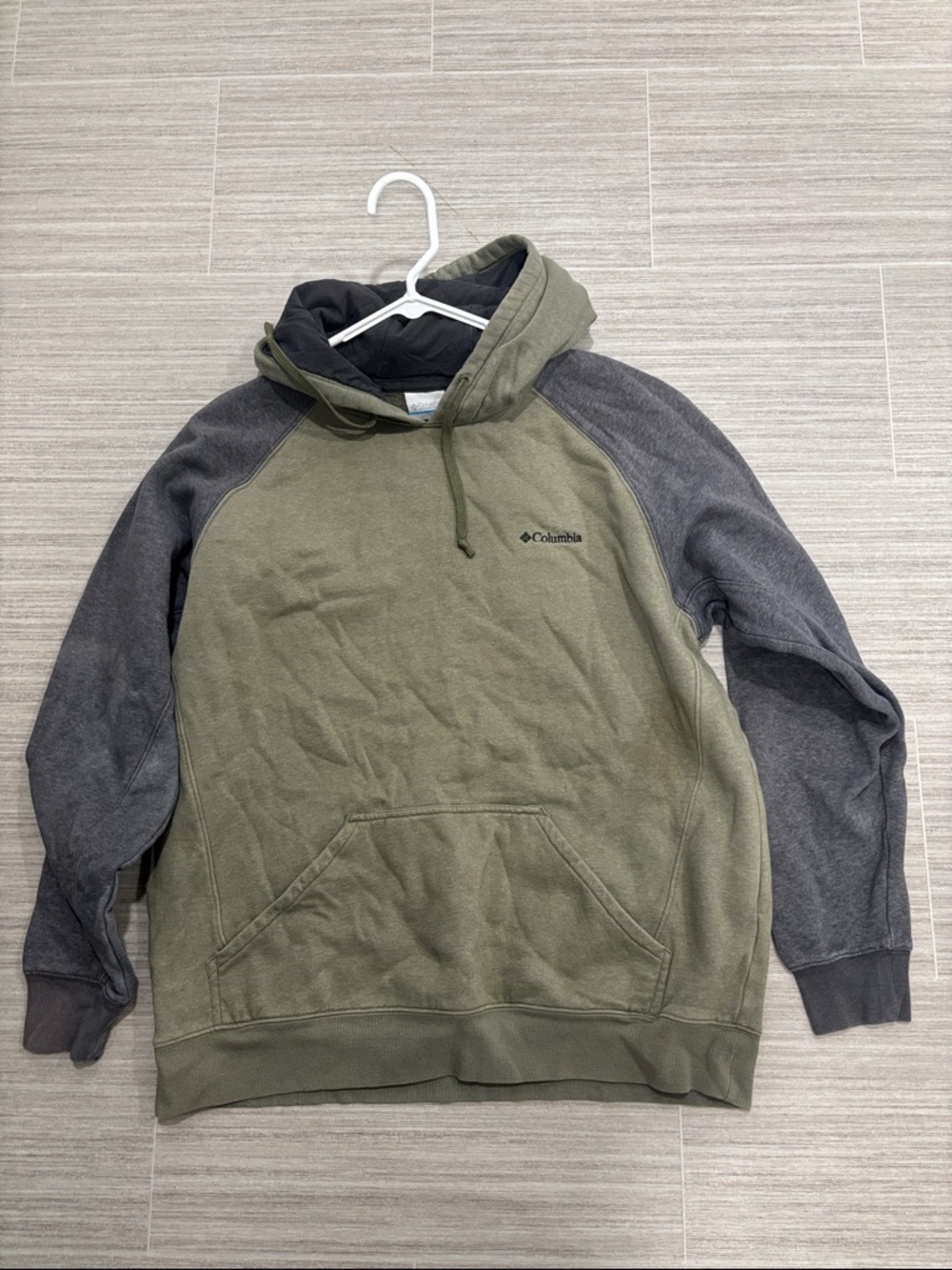 Columbia Olive Green & Gray Hooded Pullover Sweatshirt